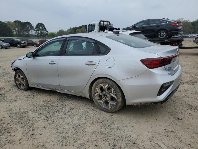 3KPF24ADXKE058236 - 2019 KIA FORTE FE SILVER photo 2