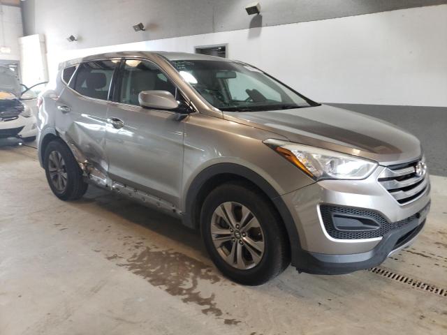 5XYZT3LB5GG317645 - 2016 HYUNDAI SANTA FE S GRAY photo 4