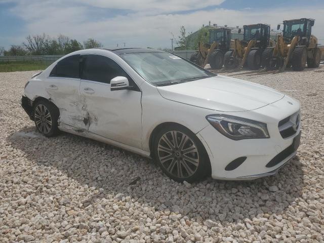 WDDSJ4EB9JN650575 - 2018 MERCEDES-BENZ CLA 250 WHITE photo 4