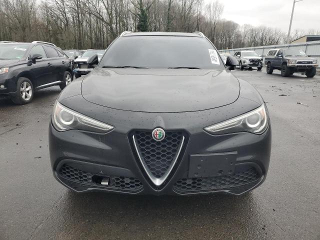 ZASFAKBN5J7B96898 - 2018 ALFA ROMEO STELVIO TI BLACK photo 5