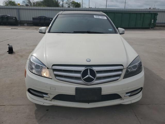 WDDGF5EB5BR160190 - 2011 MERCEDES-BENZ 300-CLASS 300 WHITE photo 5