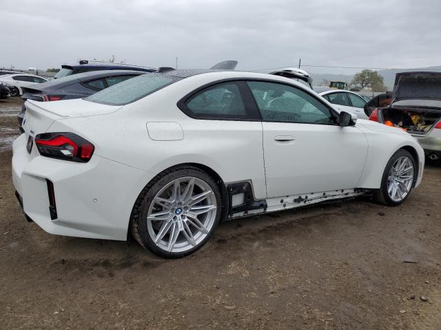 3MF13DM08R8E53568 - 2024 BMW M2 WHITE photo 3