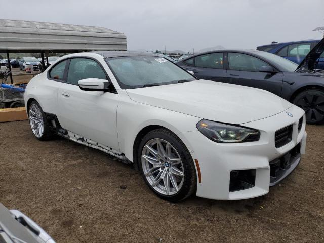 3MF13DM08R8E53568 - 2024 BMW M2 WHITE photo 4