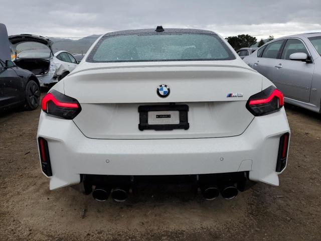 3MF13DM08R8E53568 - 2024 BMW M2 WHITE photo 6