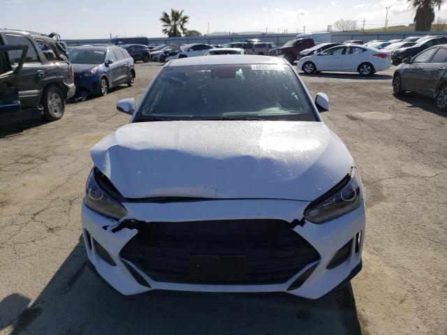 KMHTG6AF4MU032619 - 2021 HYUNDAI VELOSTER BASE WHITE photo 5