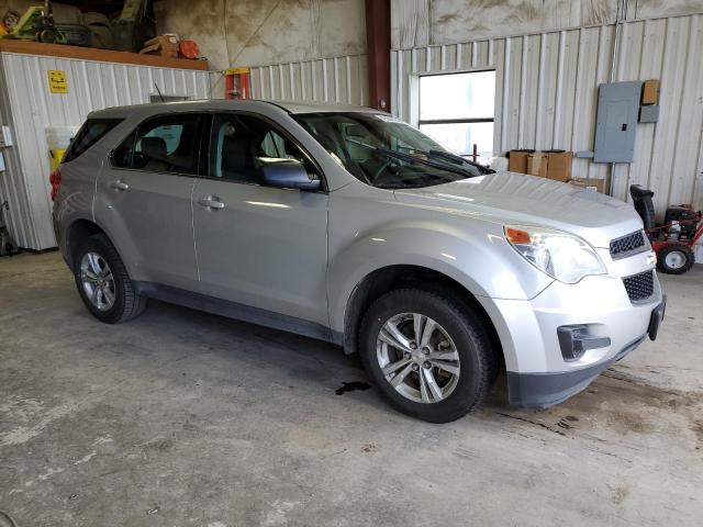 2GNALAEKXF6364364 - 2015 CHEVROLET EQUINOX LS SILVER photo 4