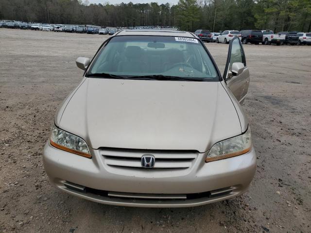 1HGCG56672A017636 - 2002 HONDA ACCORD EX TAN photo 5