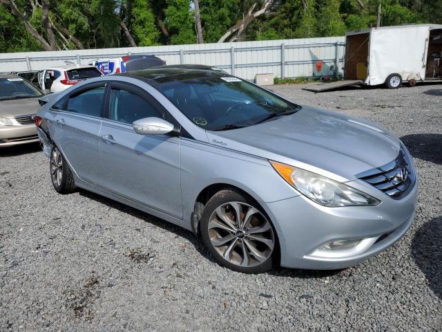 5NPEC4AB3DH672518 - 2013 HYUNDAI SONATA SE SILVER photo 4