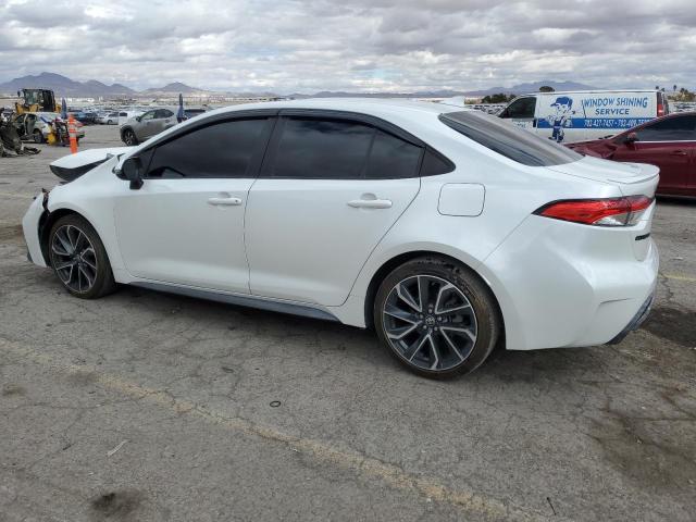 JTDM4MCE5NJ098268 - 2022 TOYOTA COROLLA SE WHITE photo 2