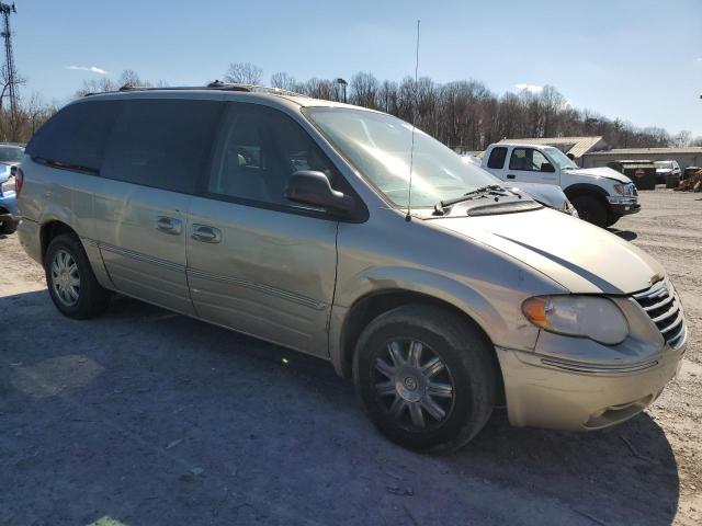 2C8GP64L65R251666 - 2005 CHRYSLER TOWN & COU LIMITED TAN photo 4