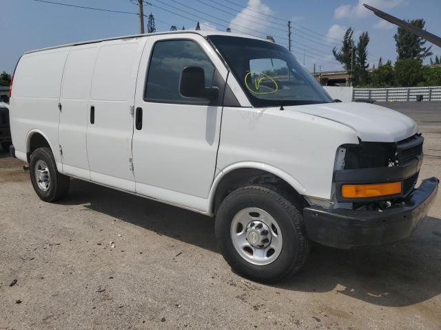 1GCWGAFP4M1218751 - 2021 CHEVROLET EXPRESS G2 WHITE photo 4