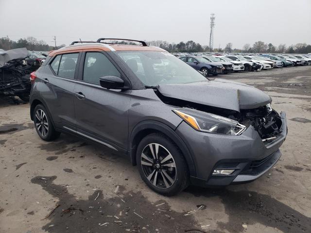 3N1CP5CU1KL540955 - 2019 NISSAN KICKS S GRAY photo 4