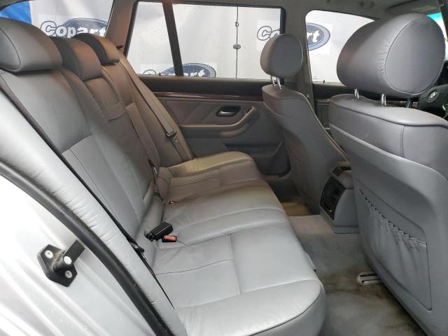 WBADP6341YBV63196 - 2000 BMW 528 IT AUTOMATIC SILVER photo 10