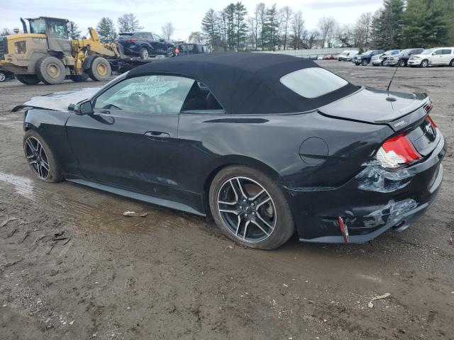 1FATP8UH2J5156185 - 2018 FORD MUSTANG BLACK photo 2