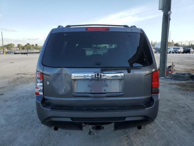 5FNYF3H2XFB025491 - 2015 HONDA PILOT LX GRAY photo 6