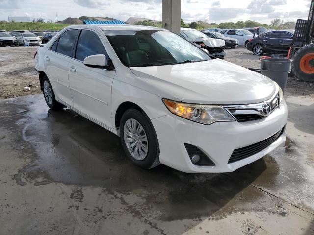 4T1BF1FK2CU524457 - 2012 TOYOTA CAMRY LE BASE WHITE photo 4