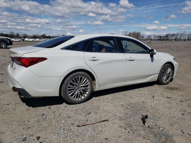 4T1DZ1FB5NU082857 - 2022 TOYOTA AVALON LIMITED WHITE photo 3