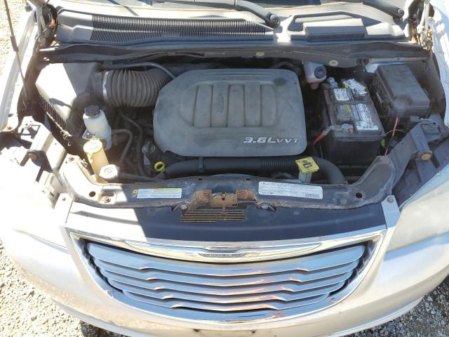 2A4RR5DGXBR727537 - 2011 CHRYSLER TOWN & COU TOURING SILVER photo 12