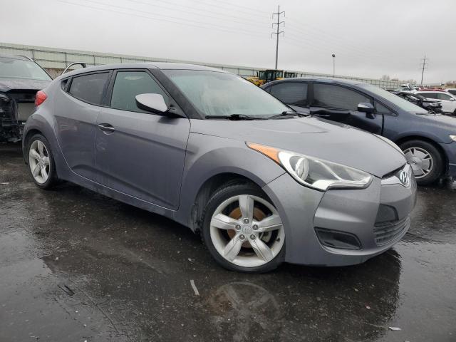 KMHTC6AD1DU175652 - 2013 HYUNDAI VELOSTER GRAY photo 4