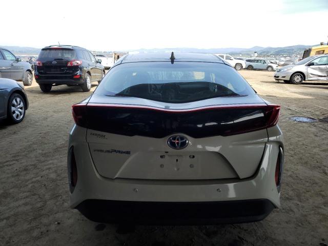 JTDKARFP3H3005363 - 2017 TOYOTA PRIUS PRIM 白色 照片 6