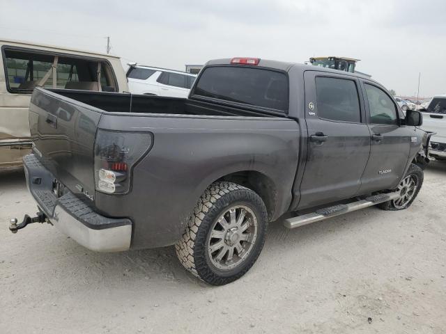 5TFDW5F18CX260977 - 2012 TOYOTA TUNDRA CREWMAX SR5 GRAY photo 3