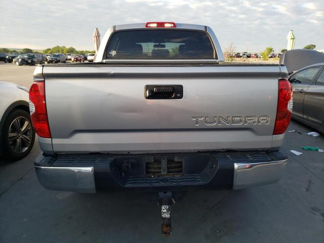 5TFEM5F13FX084015 - 2015 TOYOTA TUNDRA CREWMAX SR5 SILVER photo 6