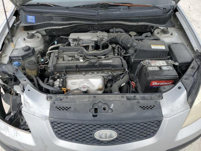 KNADE123666088359 - 2006 KIA RIO SILVER photo 11