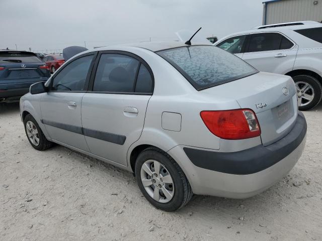 KNADE123666088359 - 2006 KIA RIO SILVER photo 2