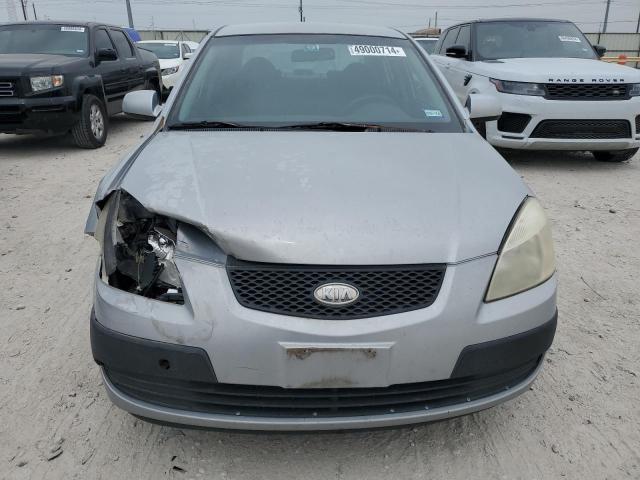 KNADE123666088359 - 2006 KIA RIO SILVER photo 5