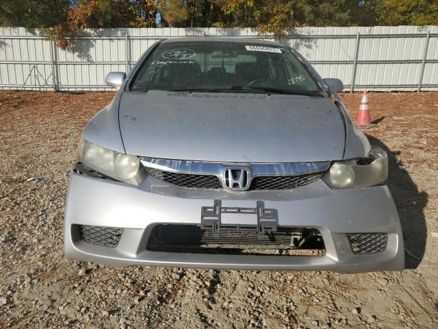 19XFA1F6XAE047795 - 2010 HONDA CIVIC LX-S 银色 照片 5