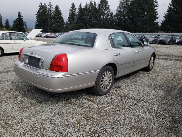 1LNHM81W04Y674726 - 2004 LINCOLN TOWN CAR EXECUTIVE SILVER photo 3
