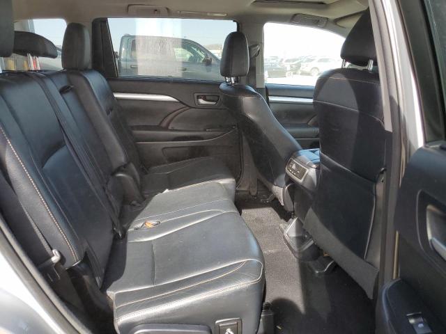 5TDJKRFH1GS275688 - 2016 TOYOTA HIGHLANDER XLE SILVER photo 11