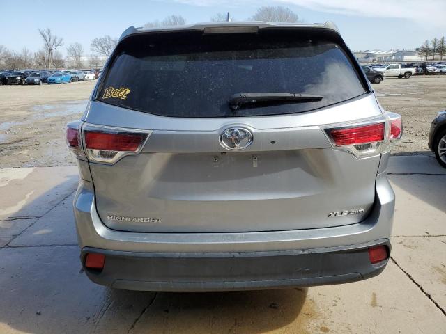5TDJKRFH1GS275688 - 2016 TOYOTA HIGHLANDER XLE SILVER photo 6