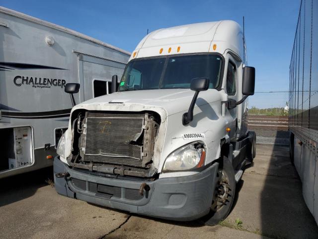 3AKJGLDR9DSFG8788 - 2013 FREIGHTLINER CASCADIA 1 WHITE photo 2