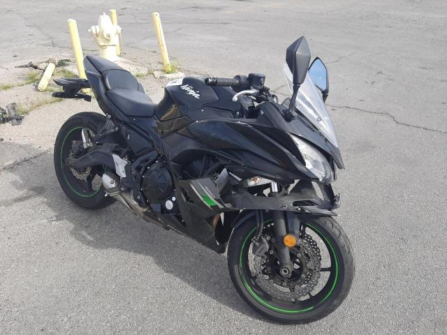 JKAEXEJ13KDA03599 - 2019 KAWASAKI EX650 J შავი ფოტო 1