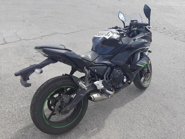 JKAEXEJ13KDA03599 - 2019 KAWASAKI EX650 J შავი ფოტო 4