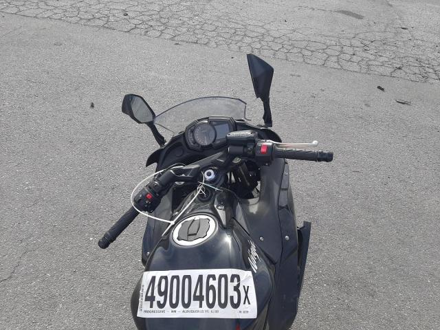 JKAEXEJ13KDA03599 - 2019 KAWASAKI EX650 J შავი ფოტო 9