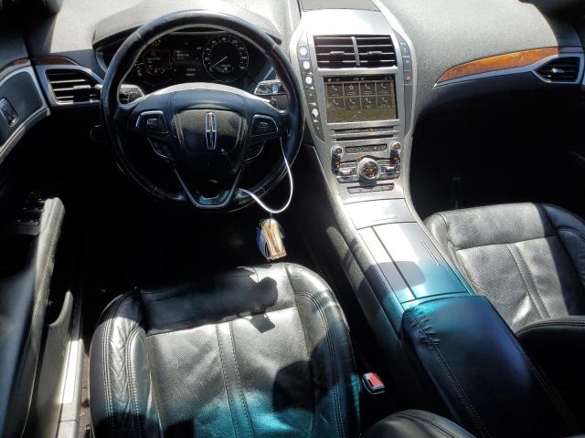 3LN6L5E95HR603779 - 2017 LINCOLN MKZ RESERVE შავი ფოტო 8