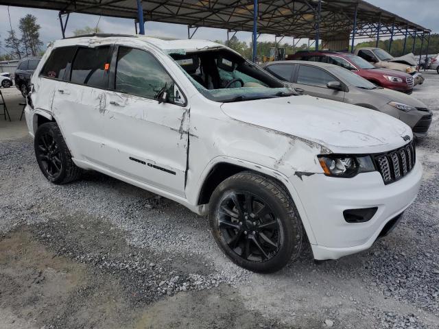 1C4RJEAG1JC460278 - 2018 JEEP GRAND CHER LAREDO WHITE photo 4