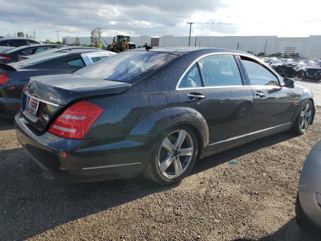 WDDNG8GB3BA398539 - 2011 MERCEDES-BENZ S 550 4MATIC BLACK photo 3