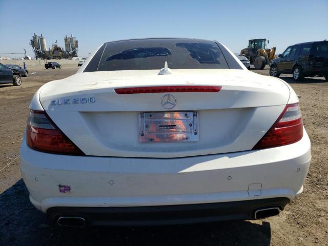 WDDPK4HA2DF057872 - 2013 MERCEDES-BENZ SLK 250 WHITE photo 6