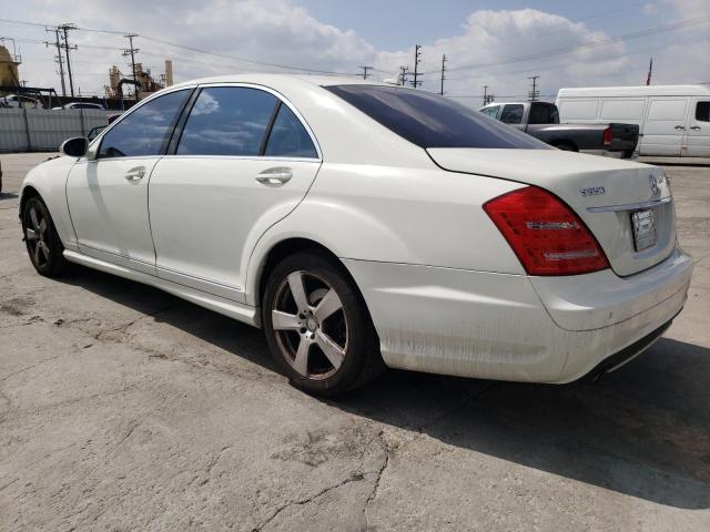 WDDNG71X78A180255 - 2008 MERCEDES-BENZ S 550 WHITE photo 2