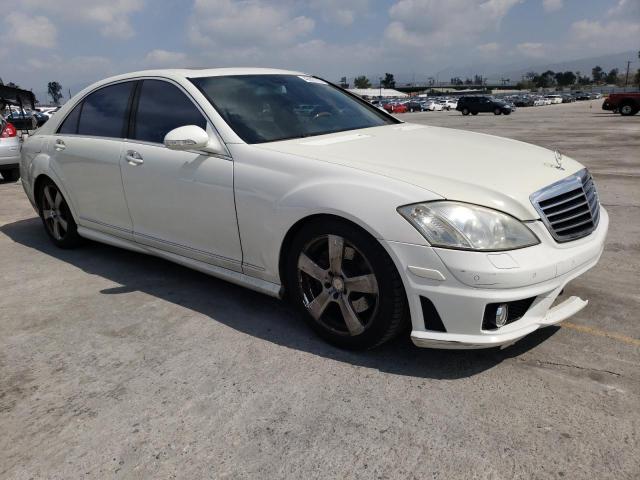 WDDNG71X78A180255 - 2008 MERCEDES-BENZ S 550 WHITE photo 4