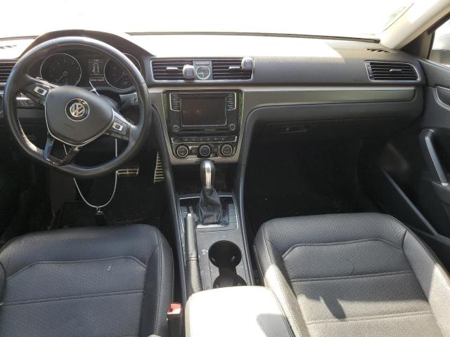 1VWDT7A39HC048565 - 2017 VOLKSWAGEN PASSAT R-LINE Gümüş foto 8