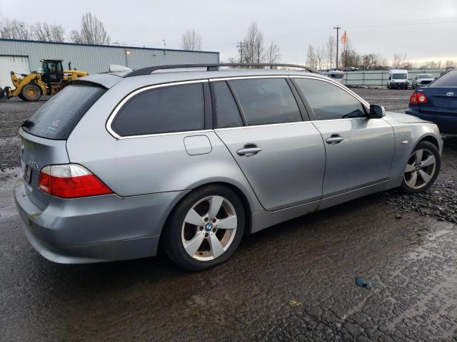 WBANN73577CN04963 - 2007 BMW 530 XIT SILVER photo 3