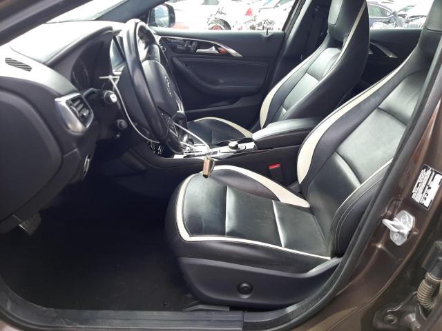 SJKCH5CP8JA040735 - 2018 INFINITI QX30 BASE Braun Foto 7