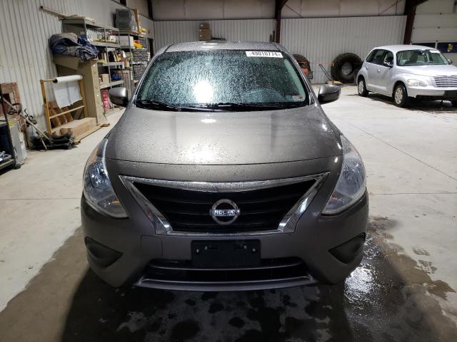 3N1CN7AP7GL818862 - 2016 NISSAN VERSA S GRAY photo 5