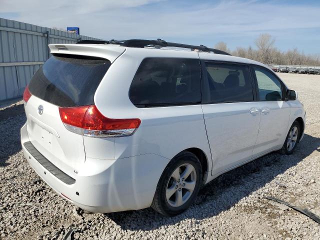 5TDKK3DC9CS247480 - 2012 TOYOTA SIENNA LE WHITE photo 3