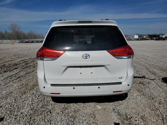 5TDKK3DC9CS247480 - 2012 TOYOTA SIENNA LE WHITE photo 6