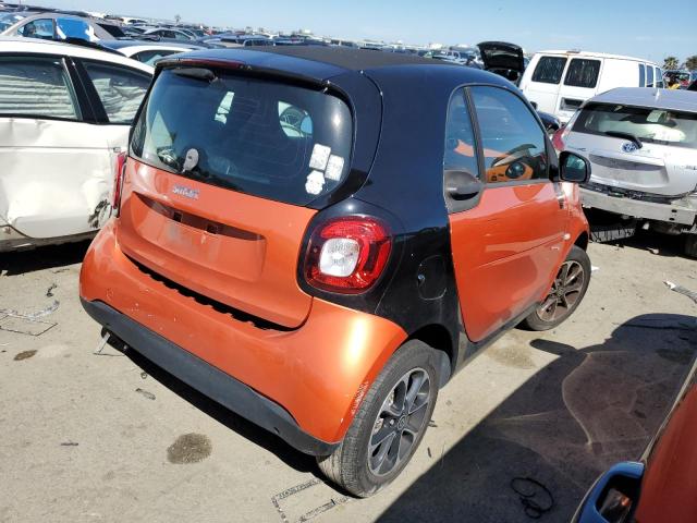 WMEFJ5DA4HK176199 - 2017 SMART FORTWO ORANGE photo 3